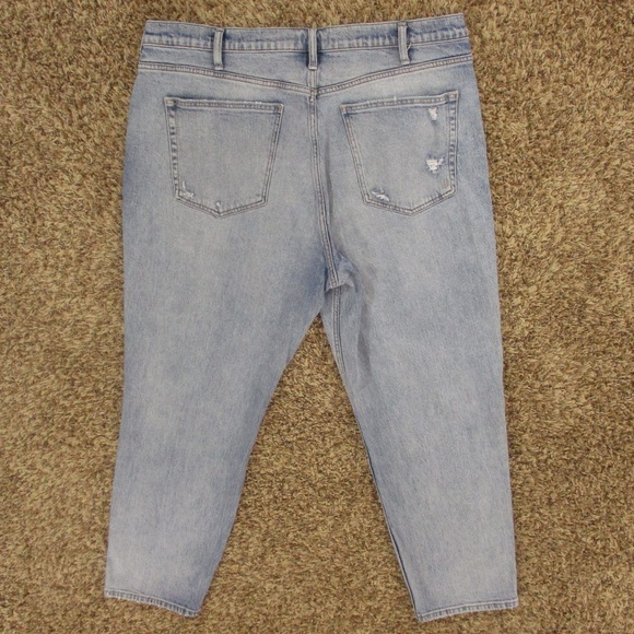 Silver Jeans Women's‎ 18 Light Wash Highly Desirable Slim Straight Distressed - Picture 2 of 7